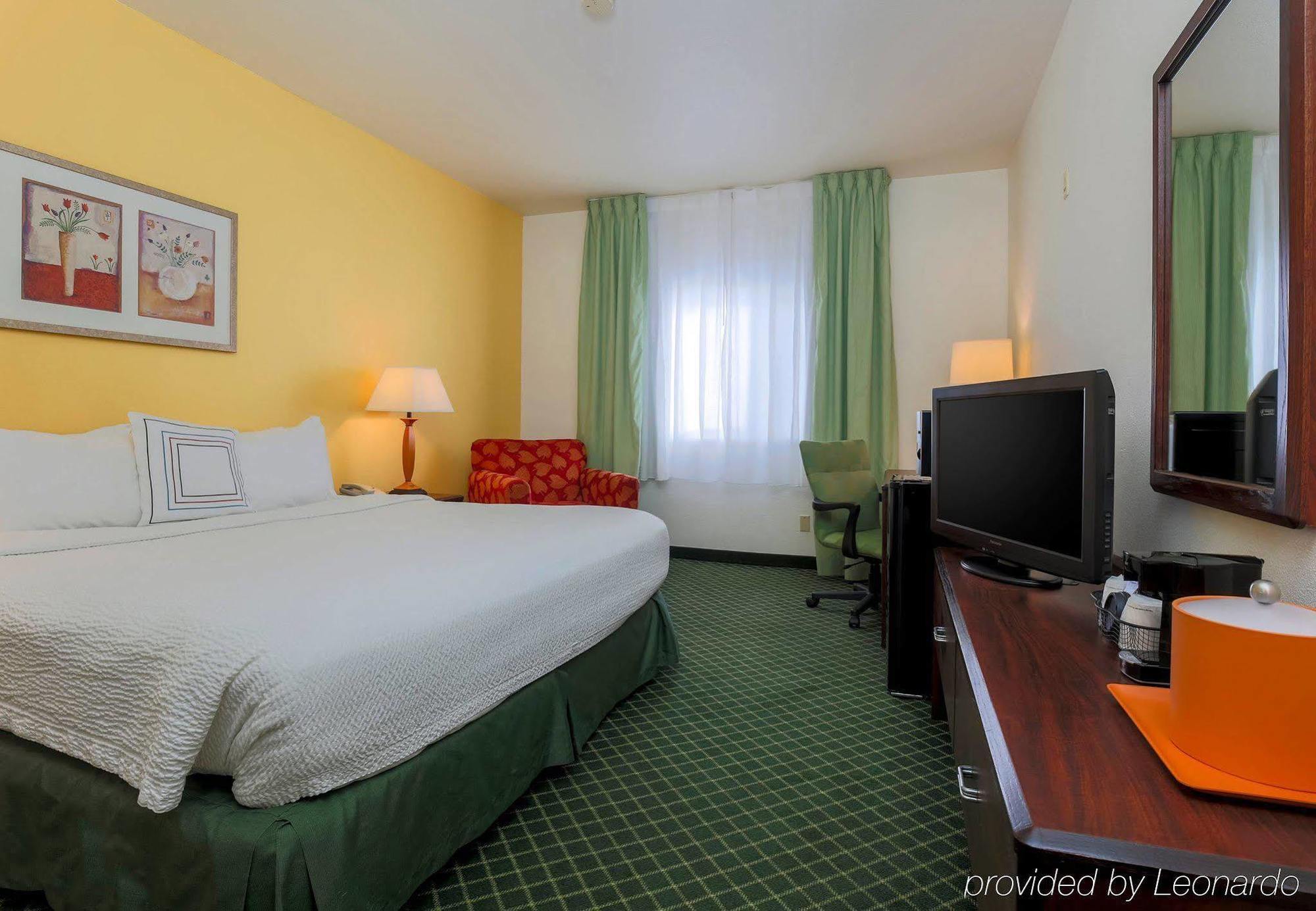 Fairfield Inn By Marriott Tracy Exterior photo