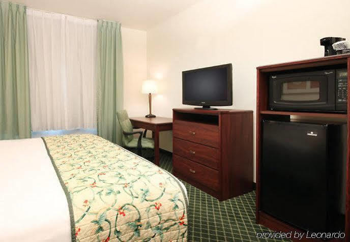 Fairfield Inn By Marriott Tracy Exterior photo