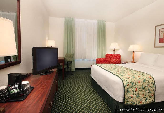 Fairfield Inn By Marriott Tracy Exterior photo