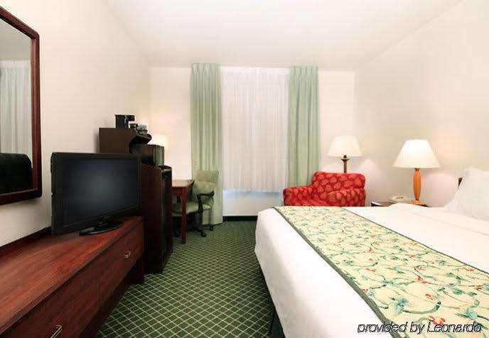 Fairfield Inn By Marriott Tracy Exterior photo